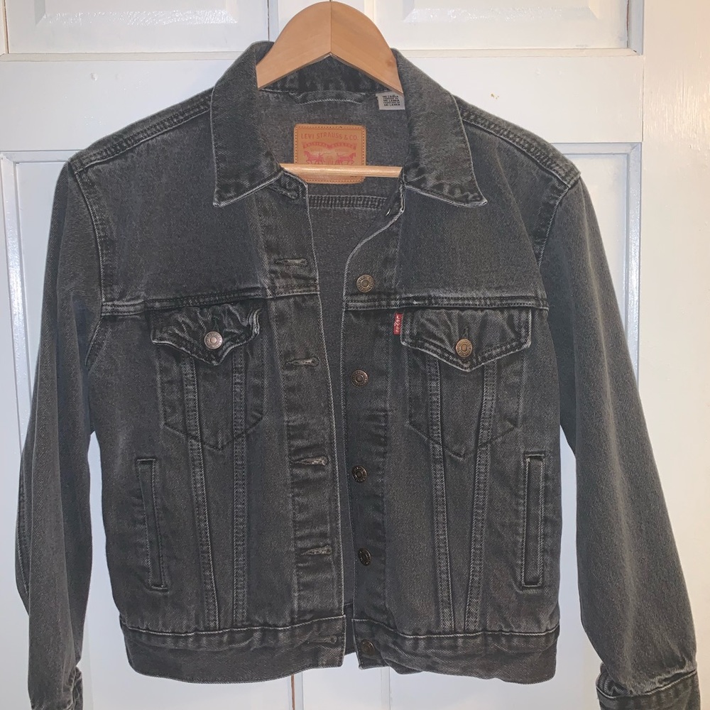 Faded black Levi Jean trucker jacket!